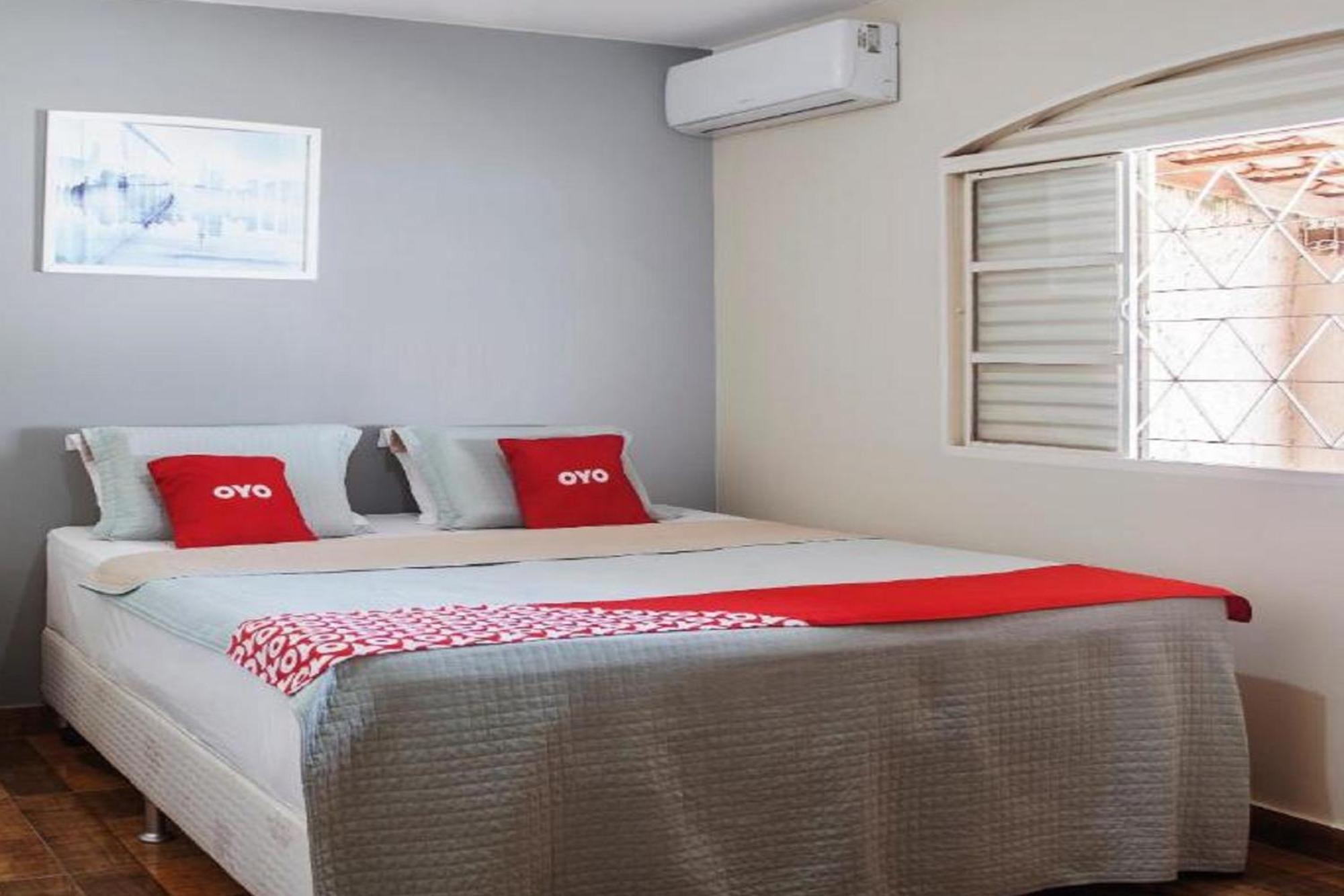 Oyo M&J Hotel Santo Antonio do Descoberto Luaran gambar