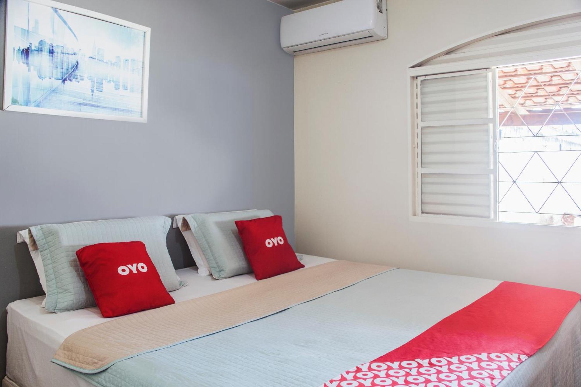 Oyo M&J Hotel Santo Antonio do Descoberto Luaran gambar